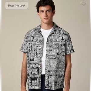 Black and White Patterned Short Sleeve Shirt Size Large